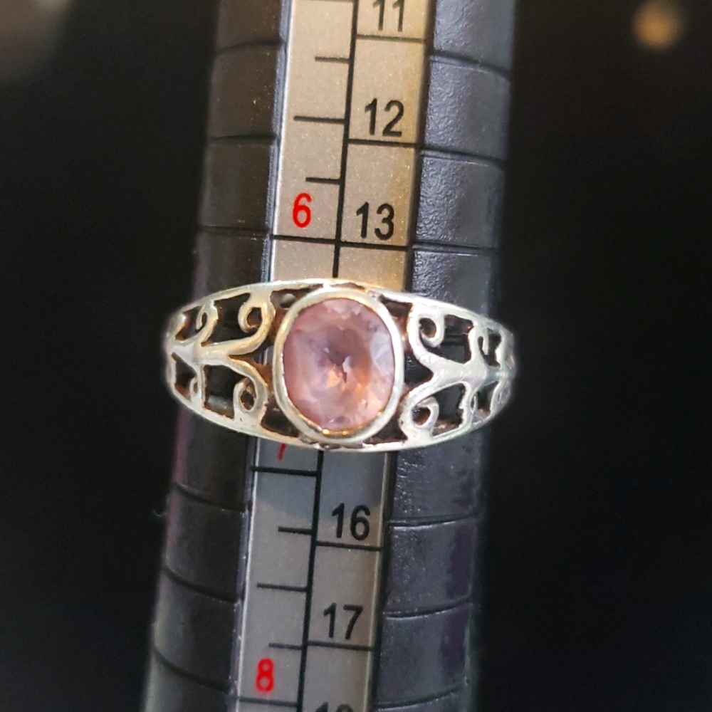 Filagree sterling silver ring with pale pink center stone in size 6 1/2